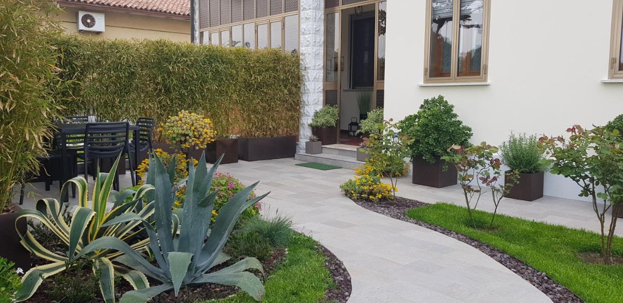 Casa Lola Lägenhet Cavallino-Treporti Exteriör bild